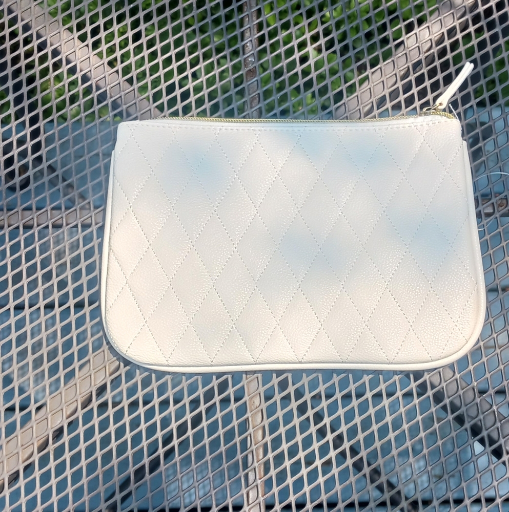 Elegant White Quilted Women's Wallet